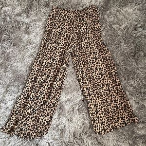Victoria’s secret Cheetah Print Flare Leggings